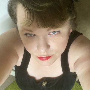 Meet your Posher, Destiny